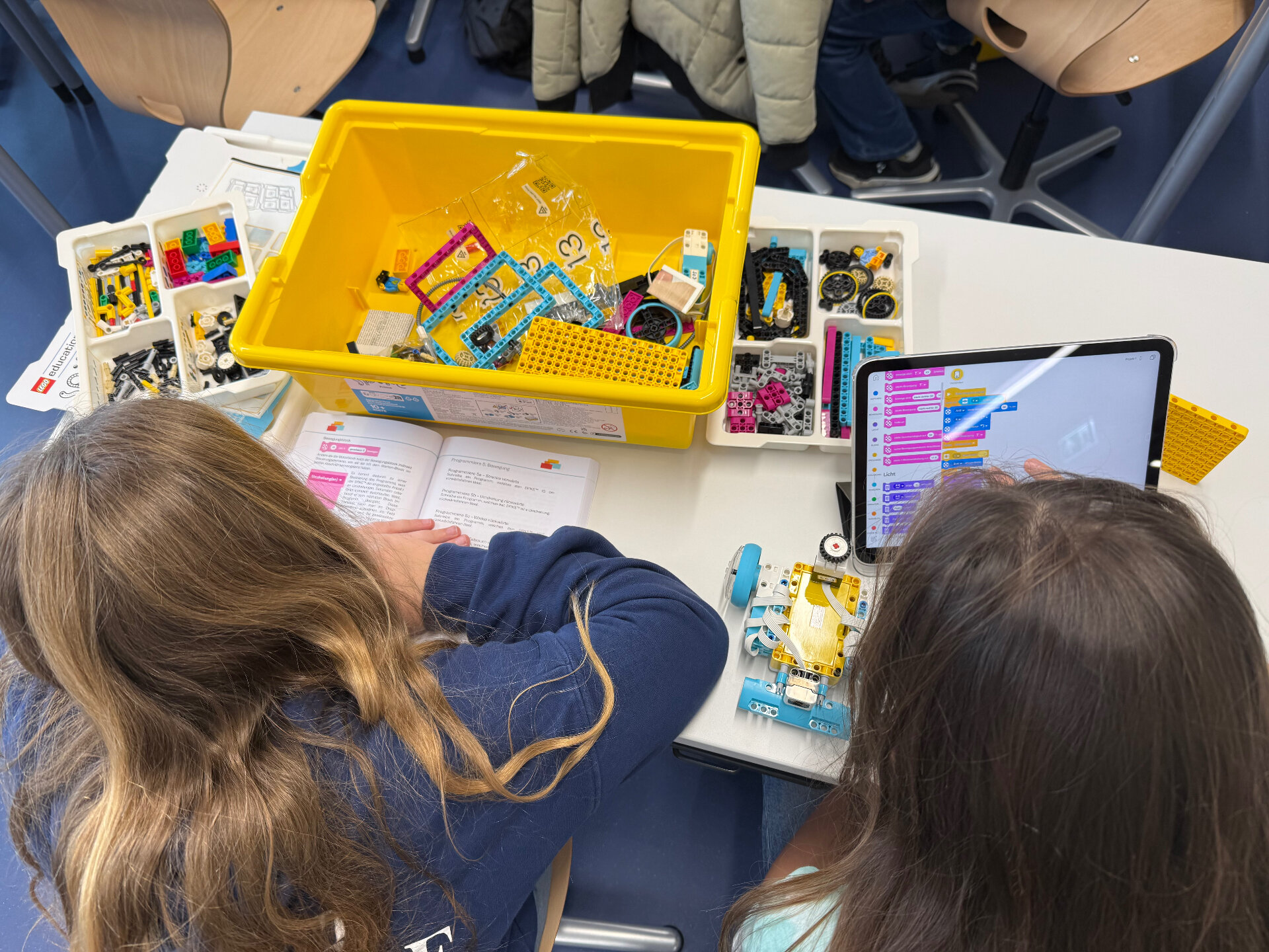 Robotics Club – Books & Technology - Image 3 of 4